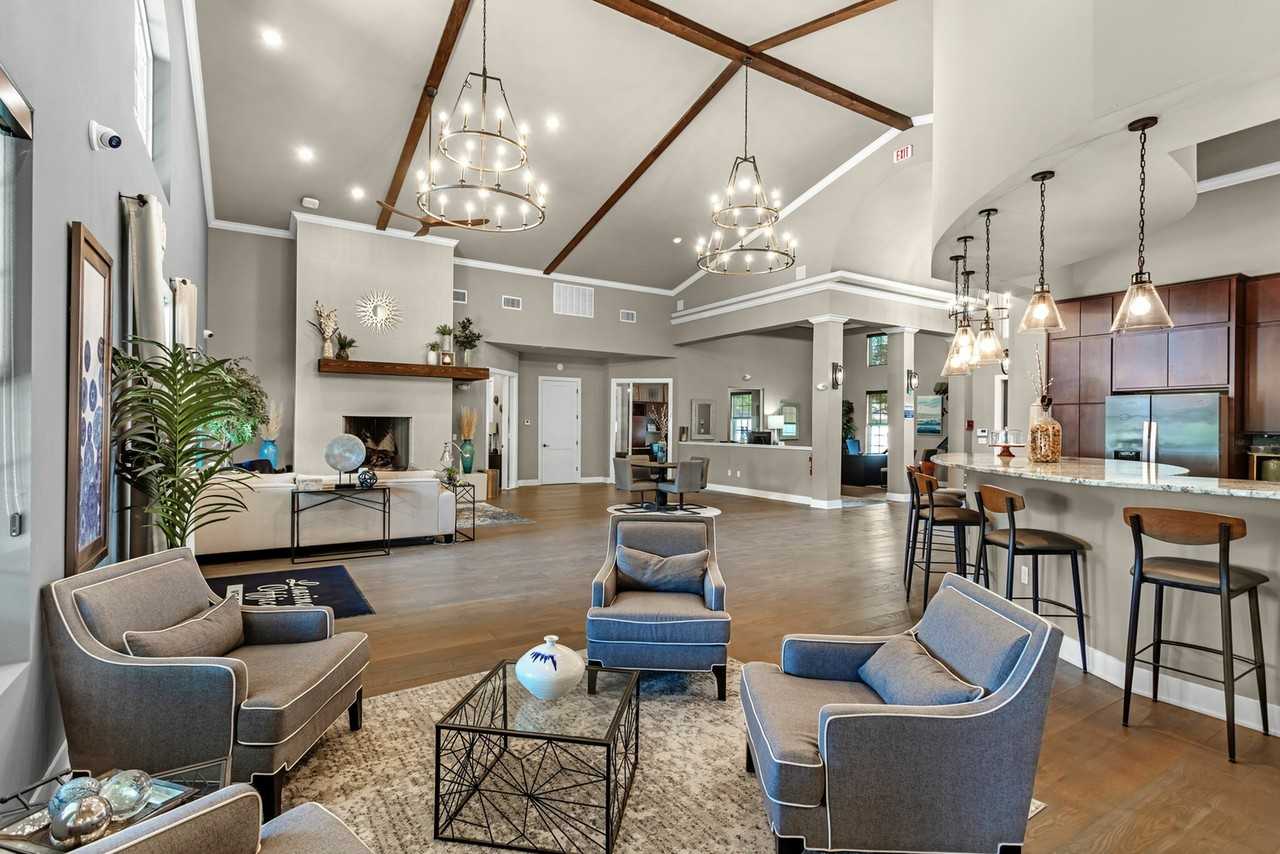 Sixty610 Stone Creek - Photo 2 of 20