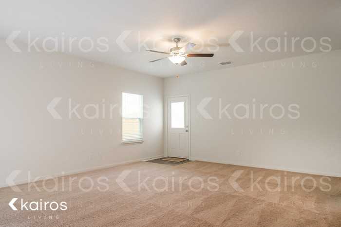 3986 Turtle Crk - Photo 2 of 16