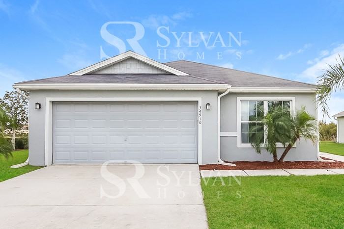 34910 Highbury Ln - Photo 2 of 16