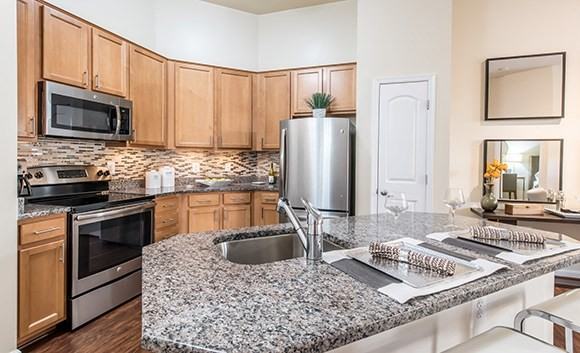 The Metropolitan at Village at Leesburg - Photo 3 of 29