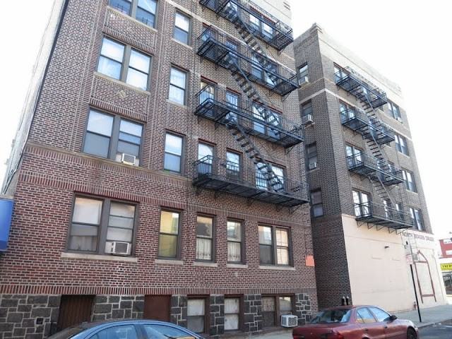 435 72nd St #B8 - Photo 5 of 5