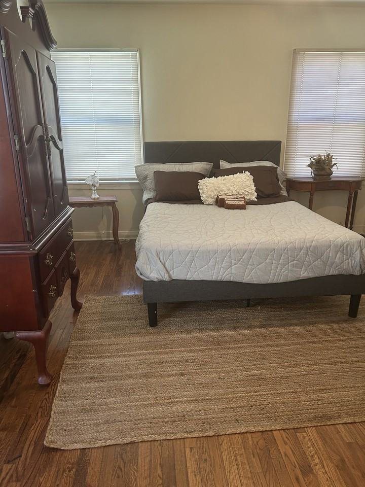 1760 Glendon Avenue #1760 - Photo 5 of 10