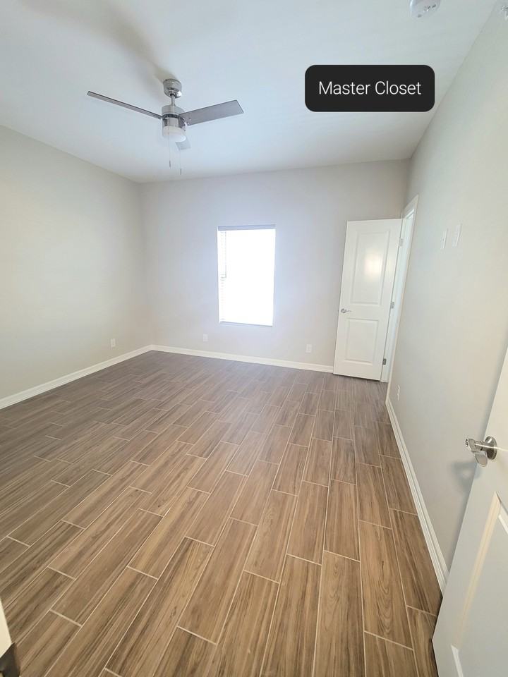 4718 Huckleberry Street #NA - Photo 6 of 11