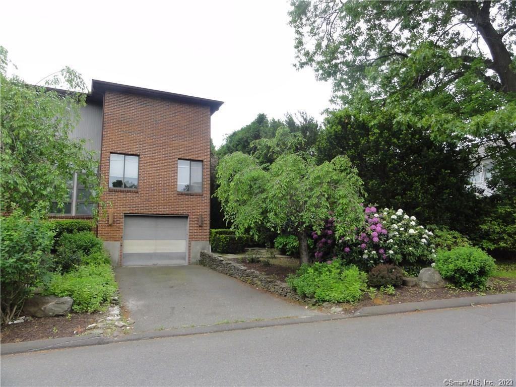 211 Highland Ave #211 - Photo 3 of 16