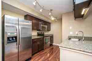 featured image of 1000 Oakcrest St #206