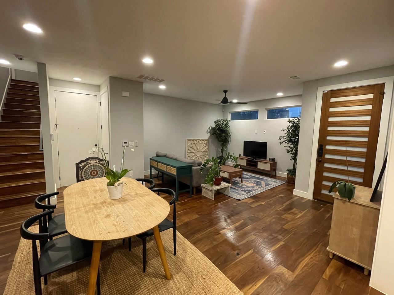 1204 E 13th St #3 - Photo 5 of 15