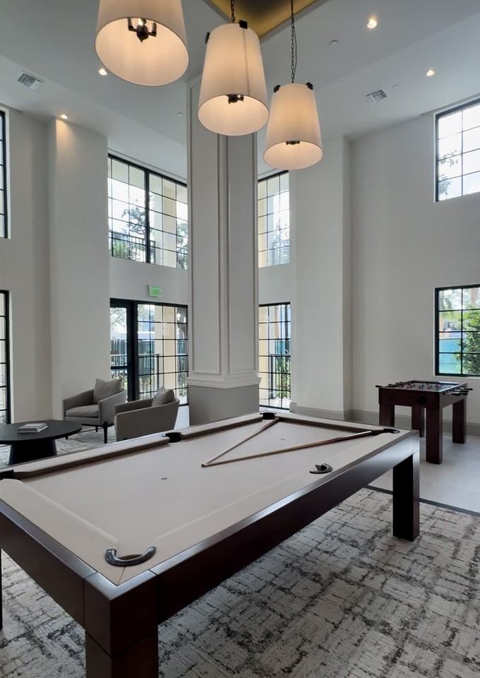 930 W Spruce St #3 - Photo 4 of 20