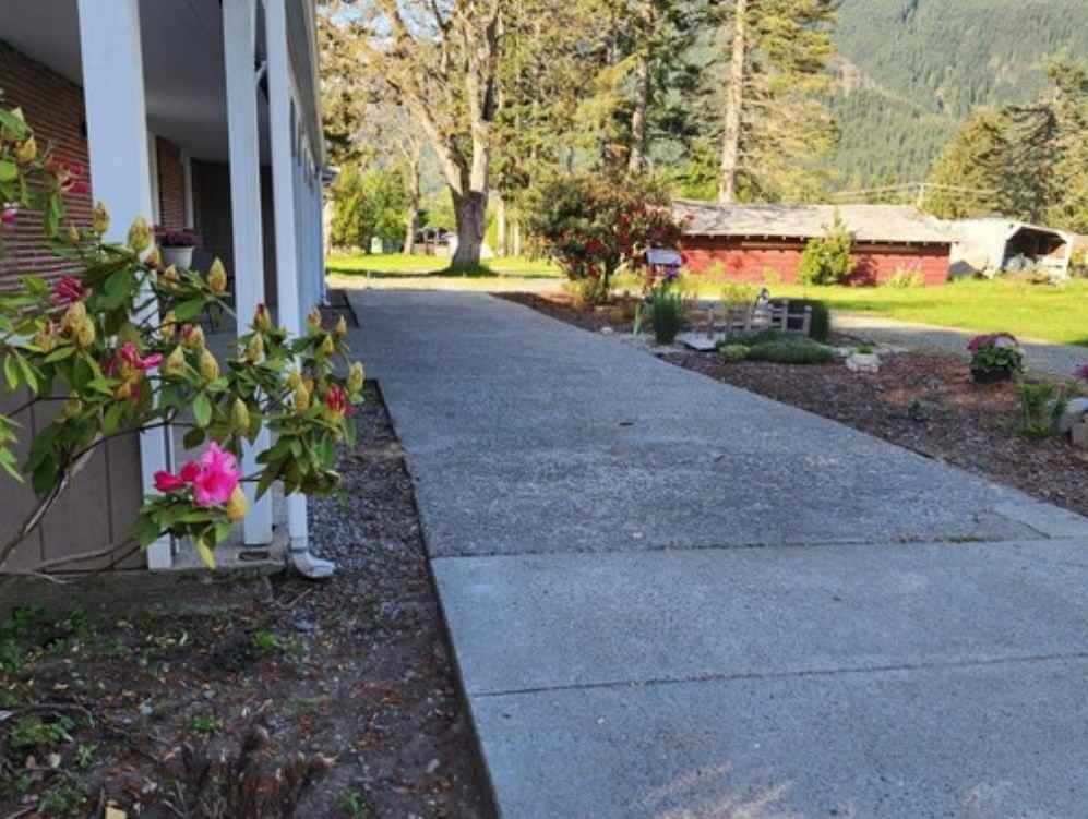 784 E North Bend Way #NA - Photo 3 of 29