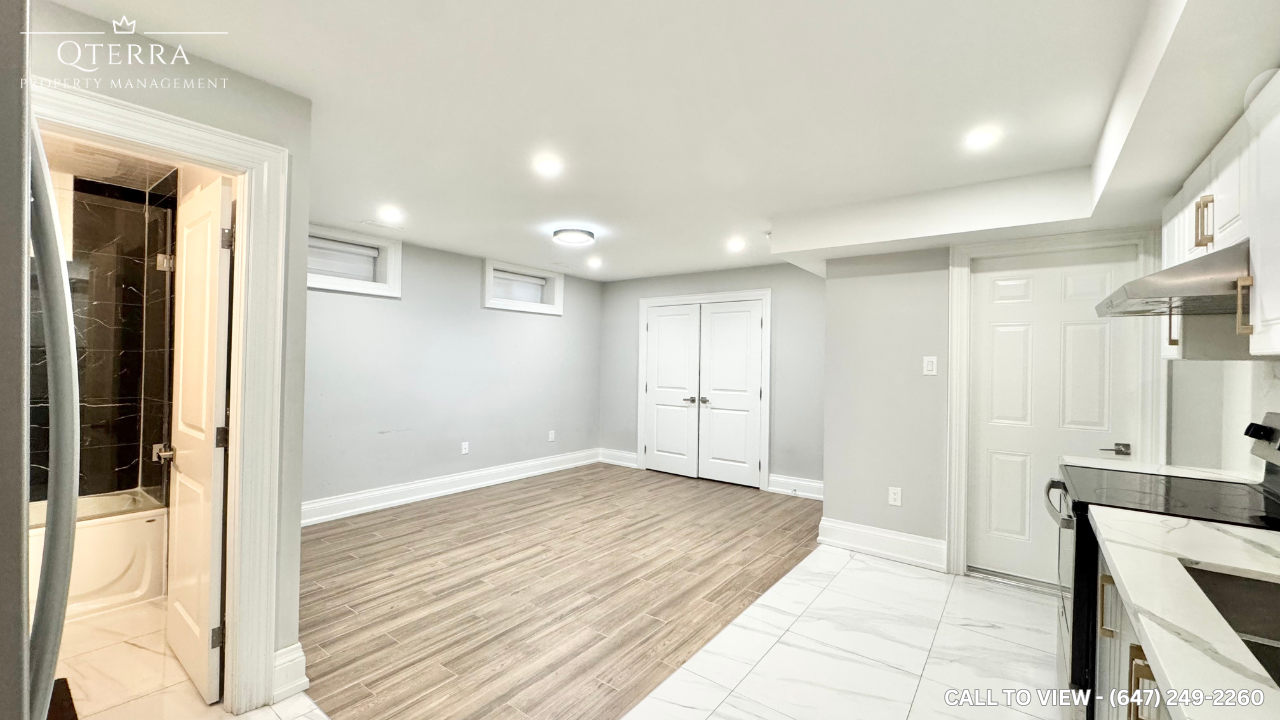 3-33 Mackinac Crescent, Scarborough, Ontario M1J 1P8 - Photo 3 of 5