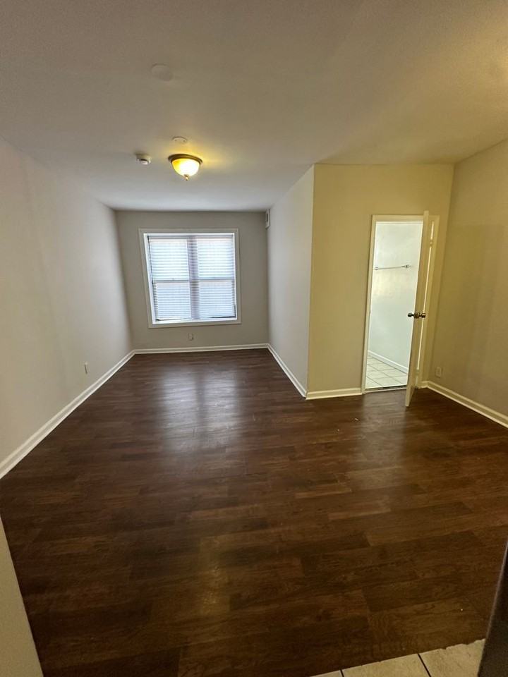 2200Mars - Photo 2 of 19