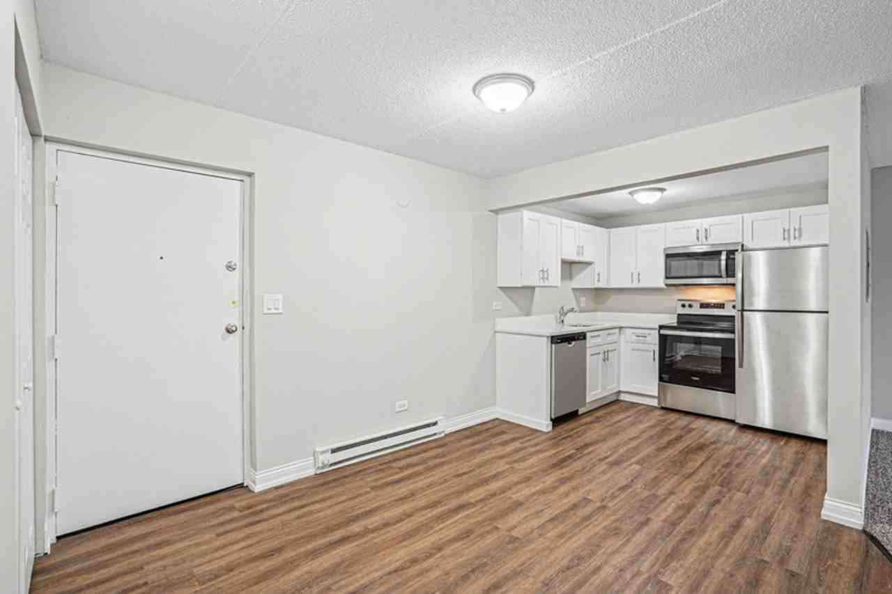 Medinah Terrace Apartments - Photo 6 of 42