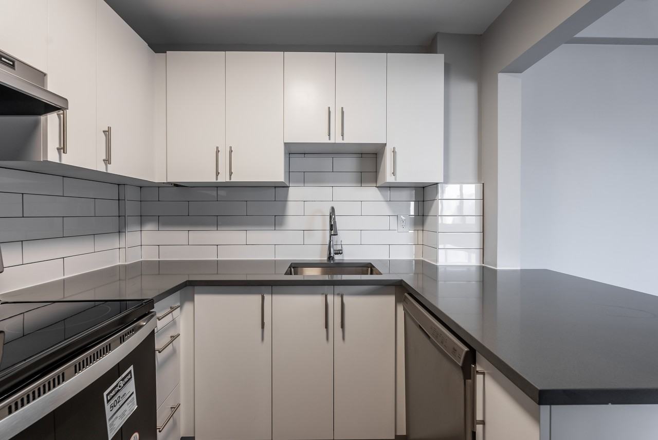 6955 Fielding Ave. - Photo 4 of 50