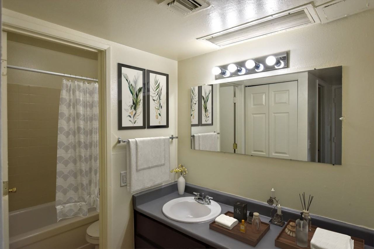 Catalina Gardens - Photo 7 of 23