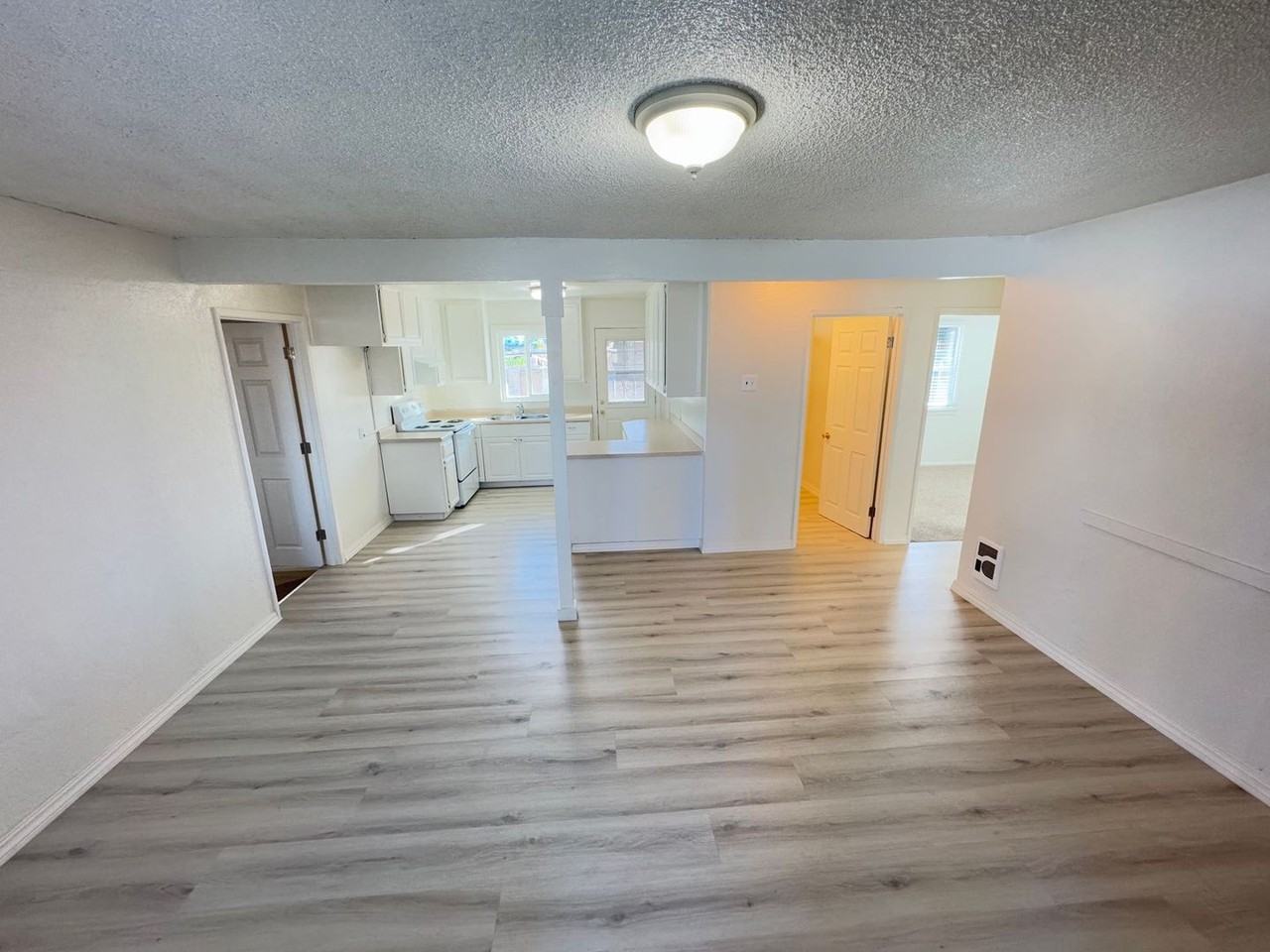 712 712 Garrett & 2291, 2291 Willow - Photo 3 of 21