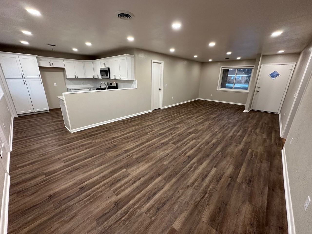 5407 George Ter - Photo 4 of 20