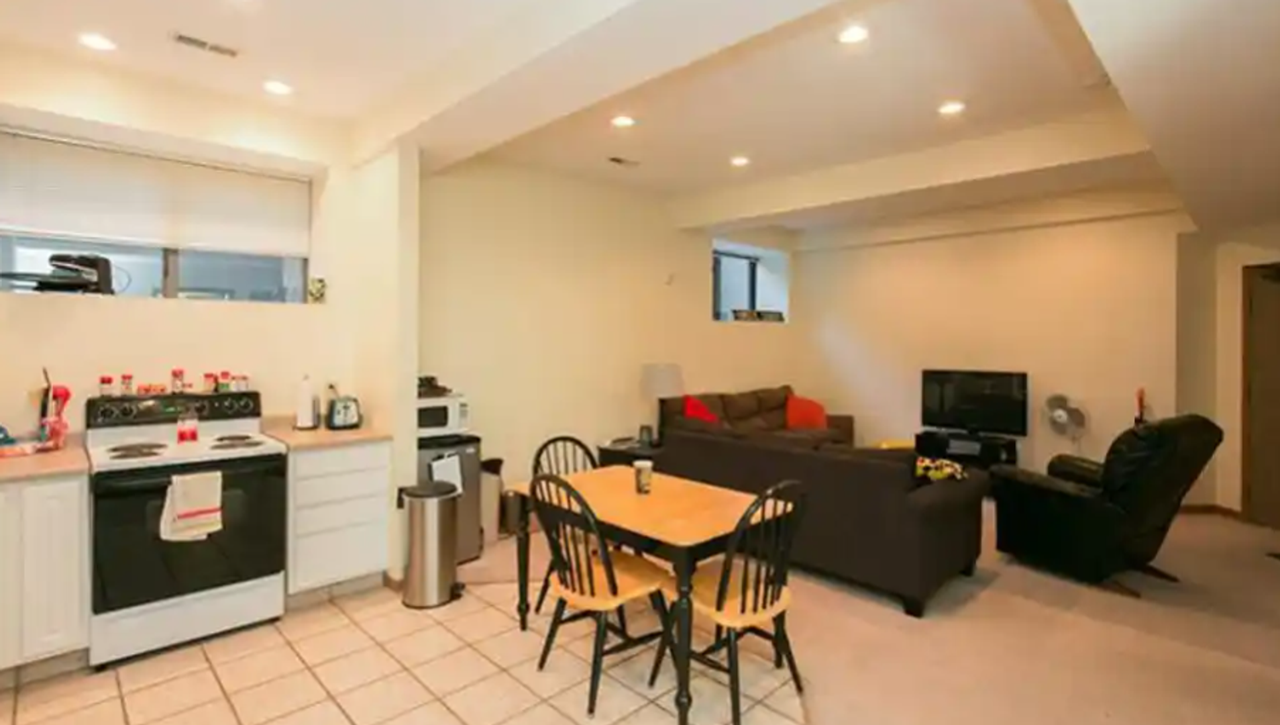 360 Ridgeland Avenue - Photo 2 of 20