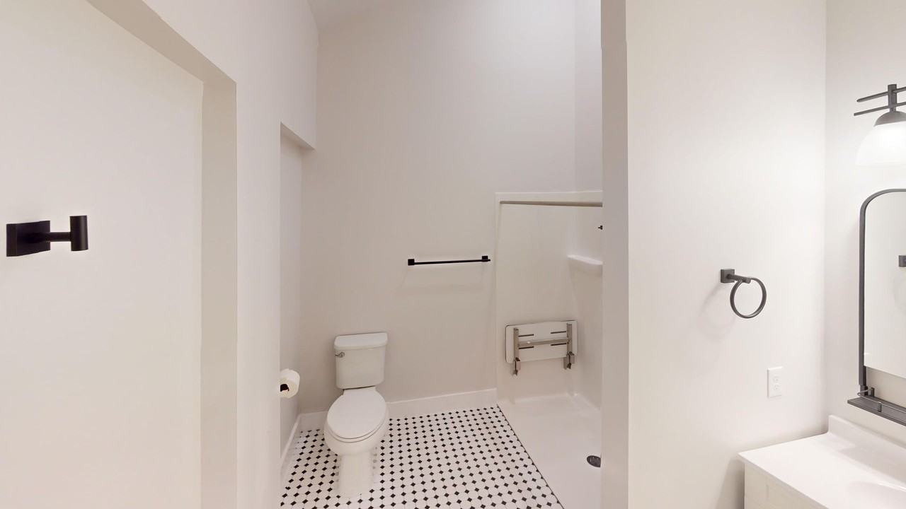 230 S Holmes St #3 - Photo 6 of 7