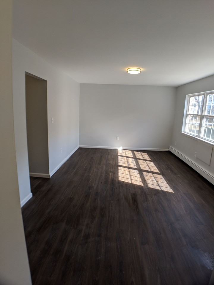 Montclair Gardens - Photo 3 of 6