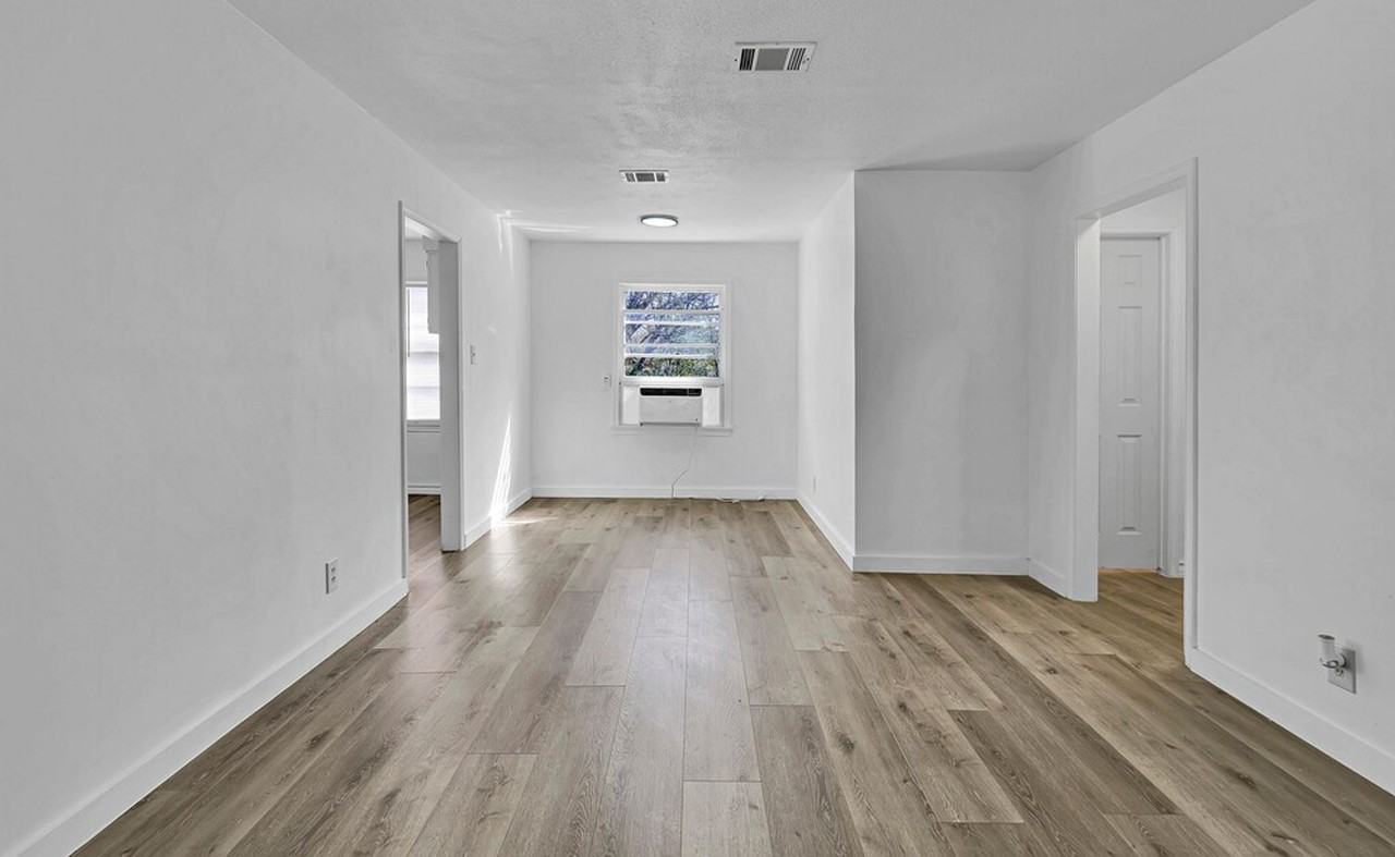 3832 Speight Ave - Photo 4 of 26