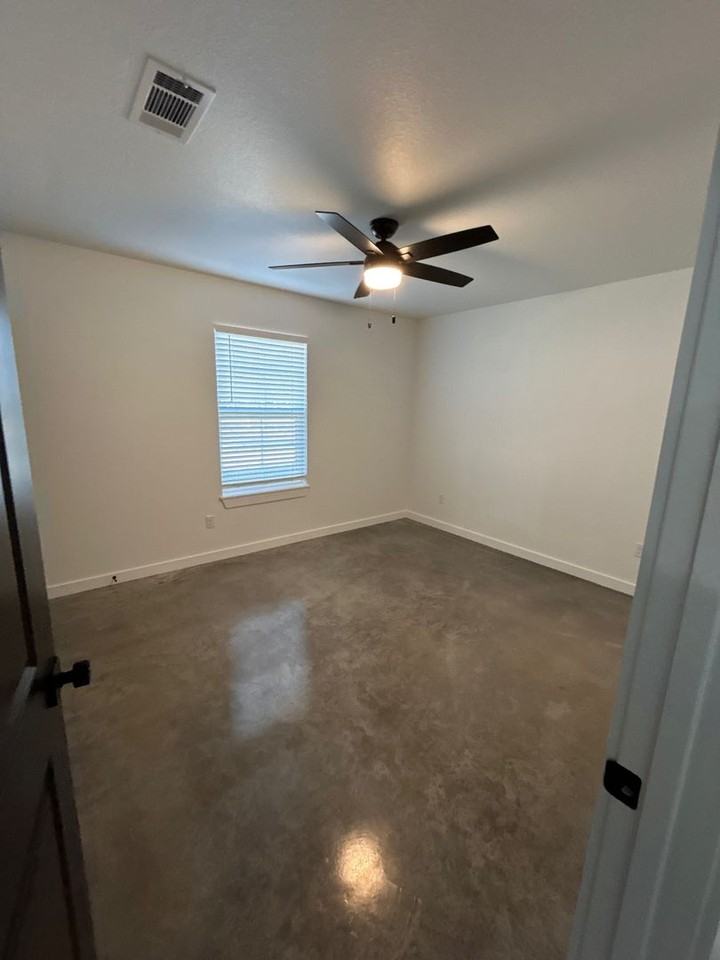 Royal Ridge Holdings, LLC - Photo 5 of 16