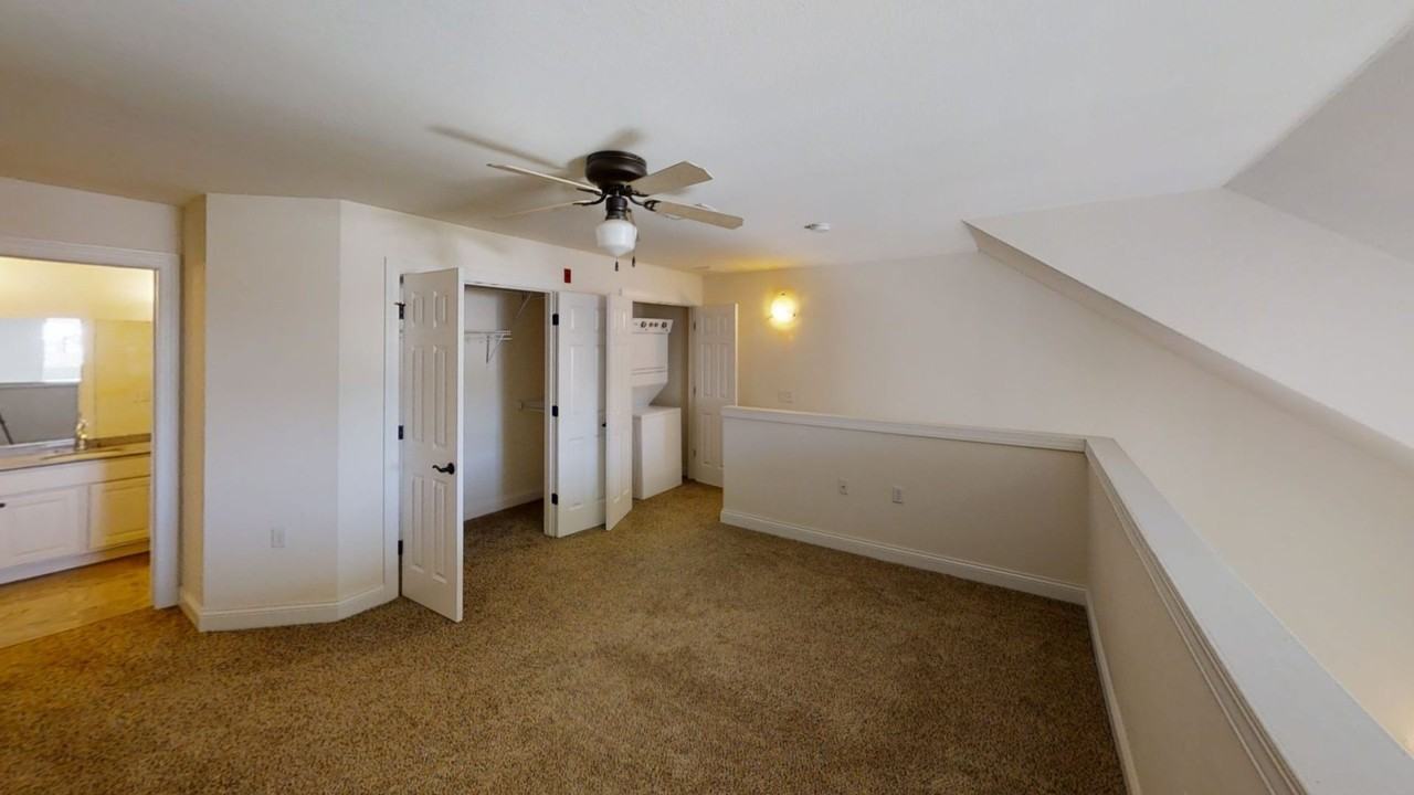 Delafield Woods Apartments - Photo 4 of 50