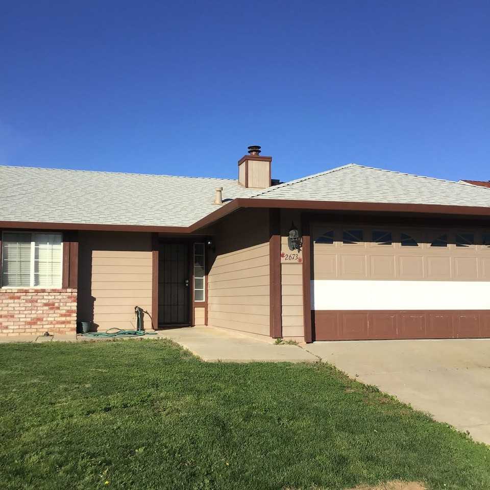 2673 Cherry St - Photo 2 of 14