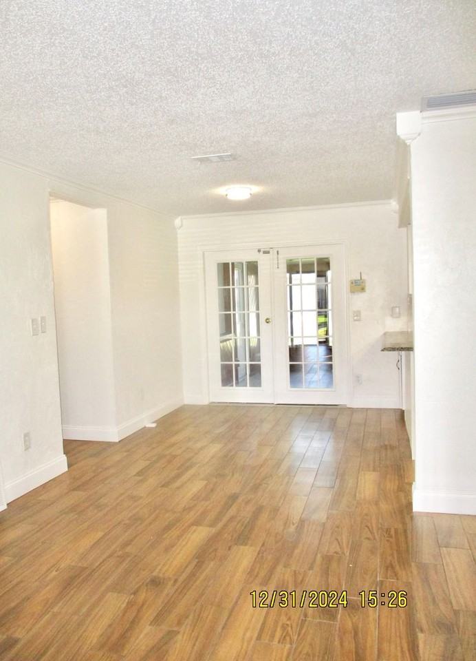 1737 Western Rd - Photo 5 of 24