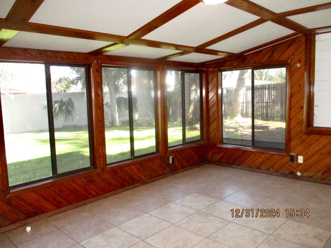 1737 Western Rd - Photo 7 of 24