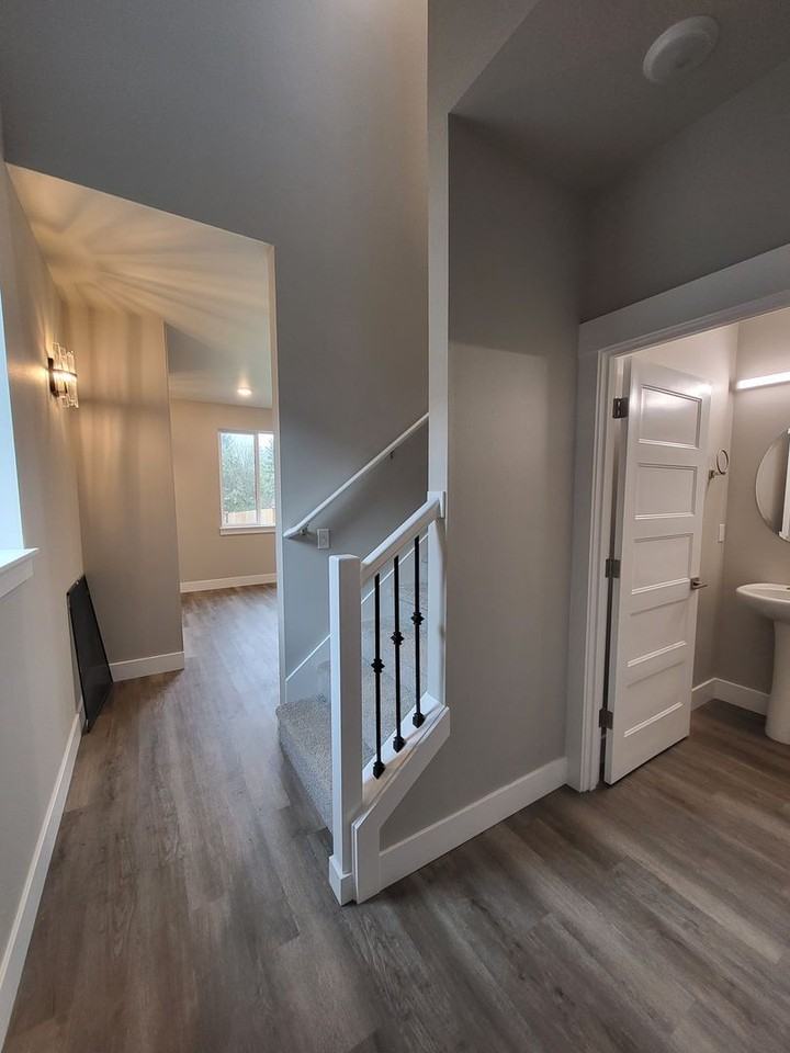 2119 Hawks View Ln - Photo 3 of 20