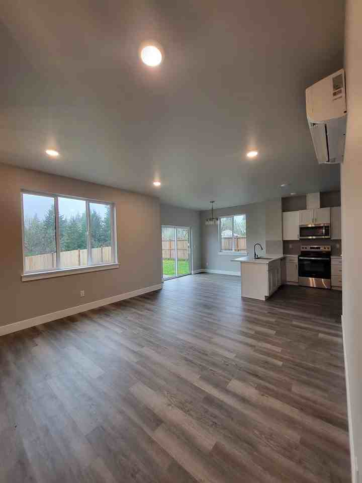 2119 Hawks View Ln - Photo 4 of 20