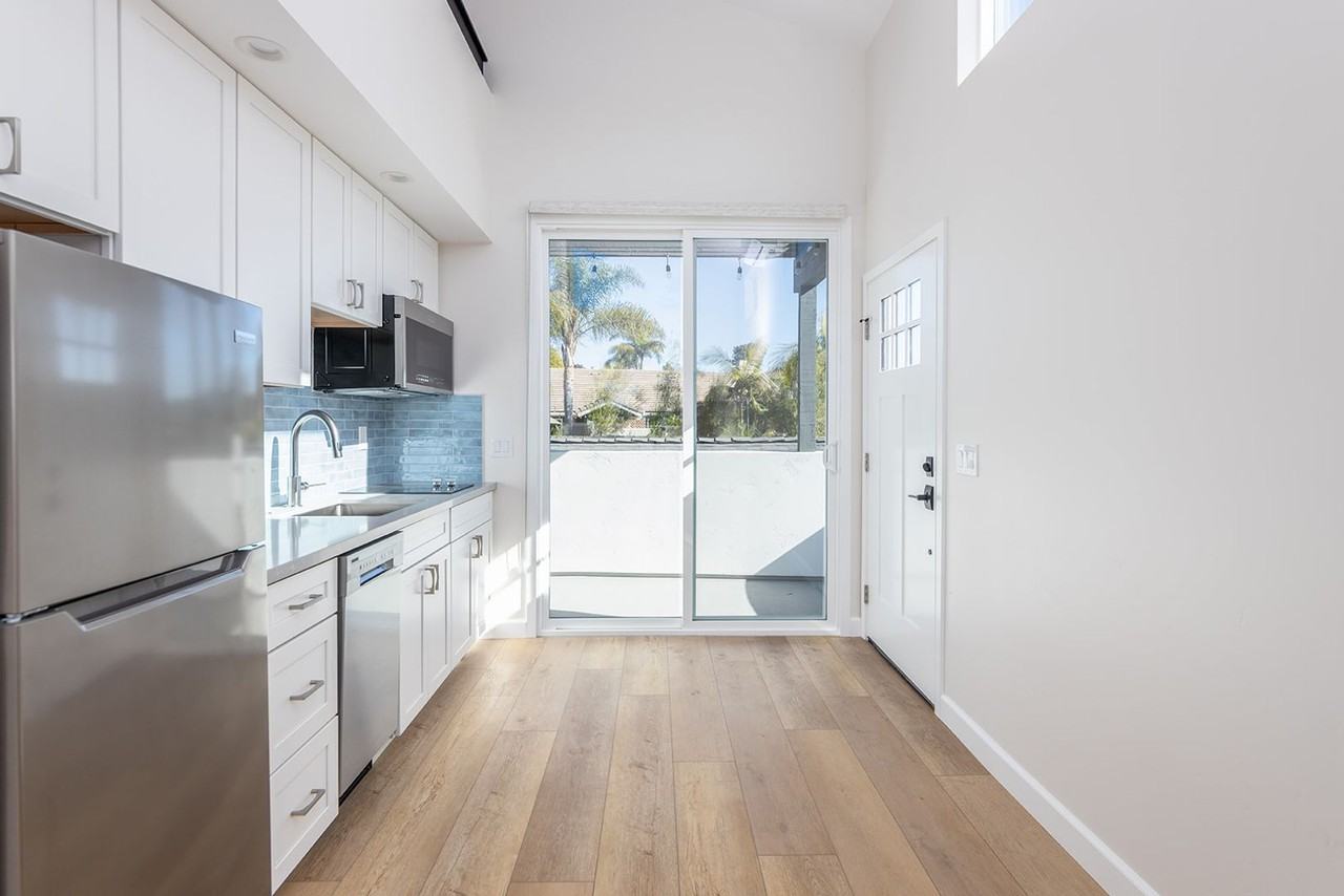 1193 Balour Dr - Photo 4 of 13