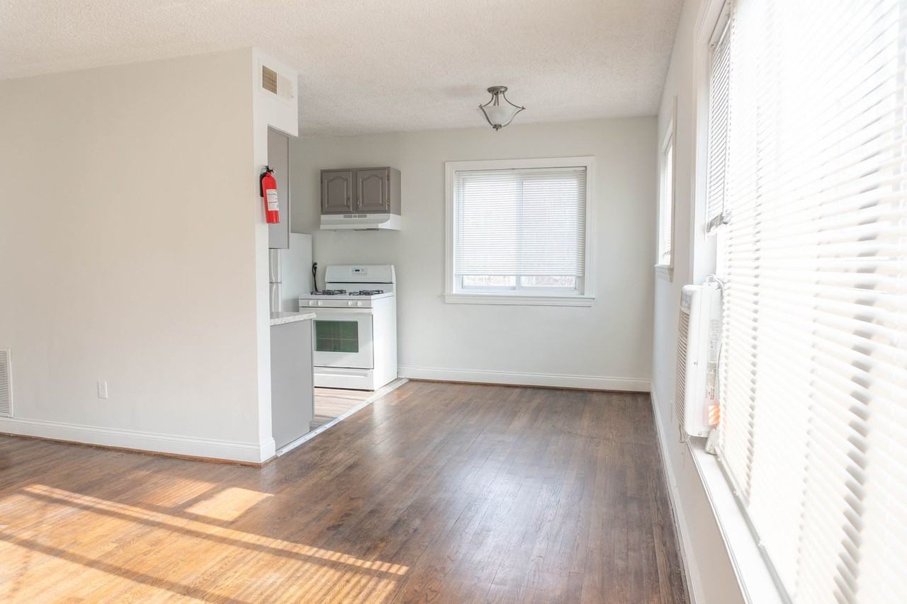 1723 27th Street SE - Photo 3 of 24