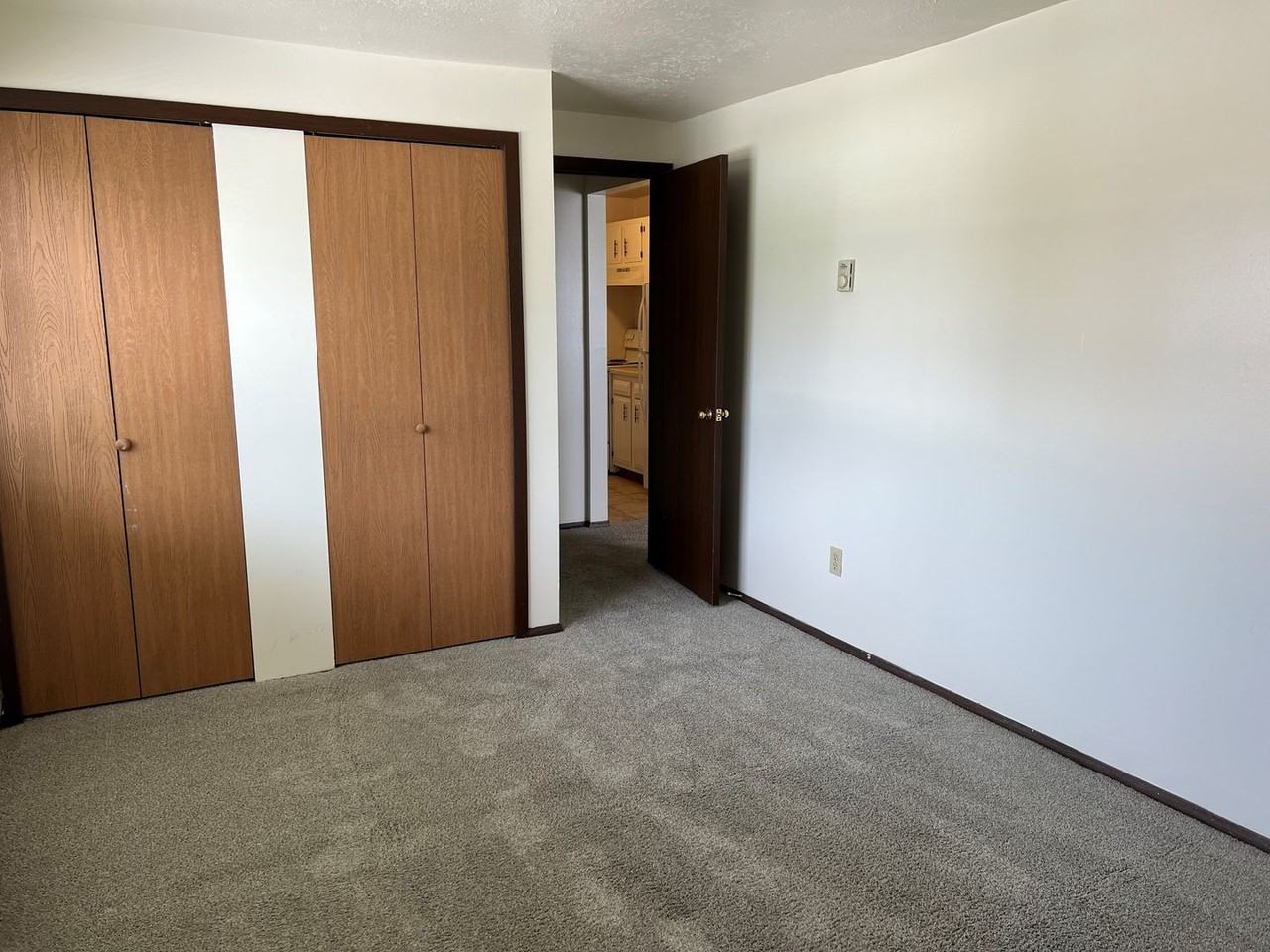 Highland's Apartments - Photo 7 of 11