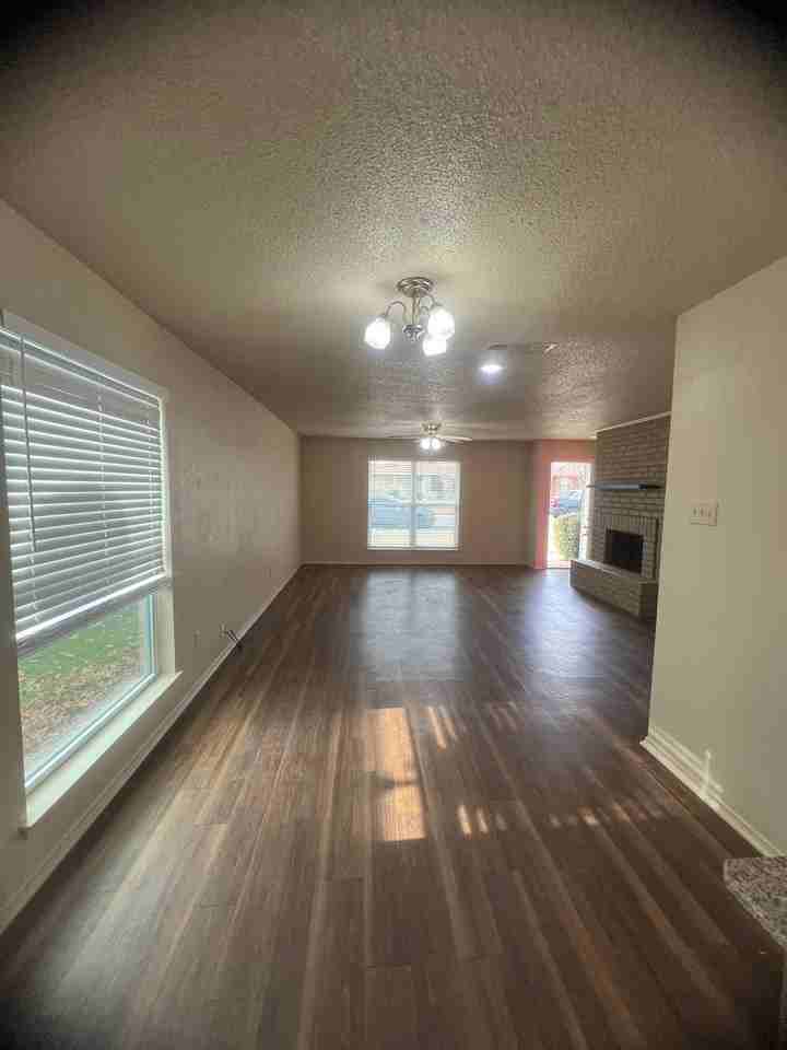 1406 Chapel Downs Rd - Photo 4 of 10