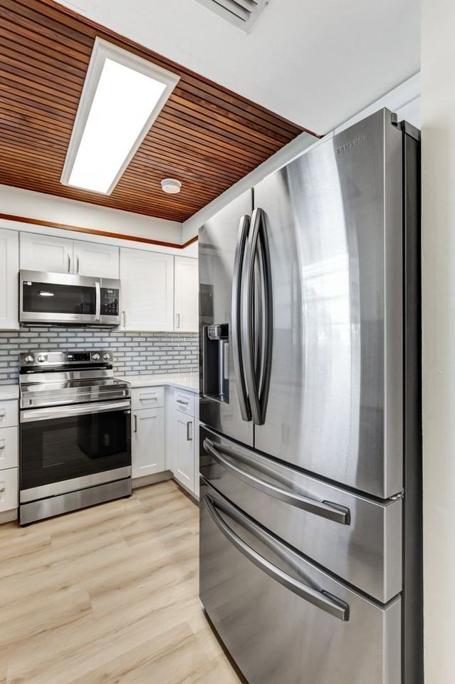 5435 Rattlesnake Hammock Rd - Photo 4 of 38