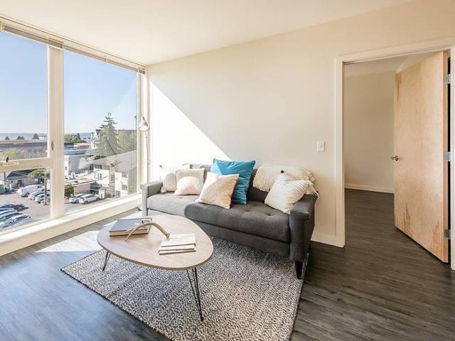 301 12th Avenue - Photo 2 of 11