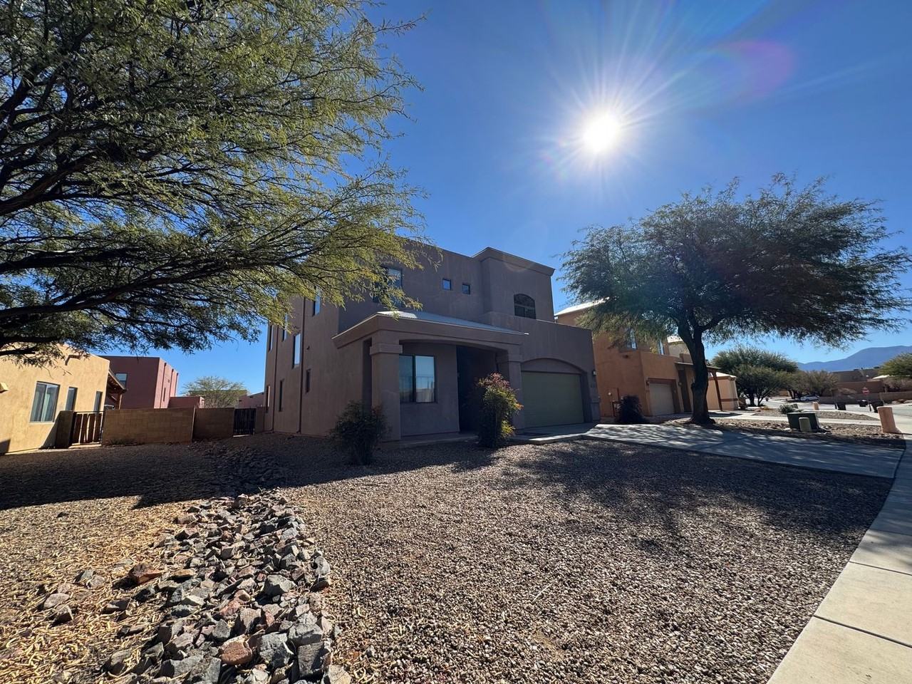 1059 Horner Dr - Photo 2 of 24