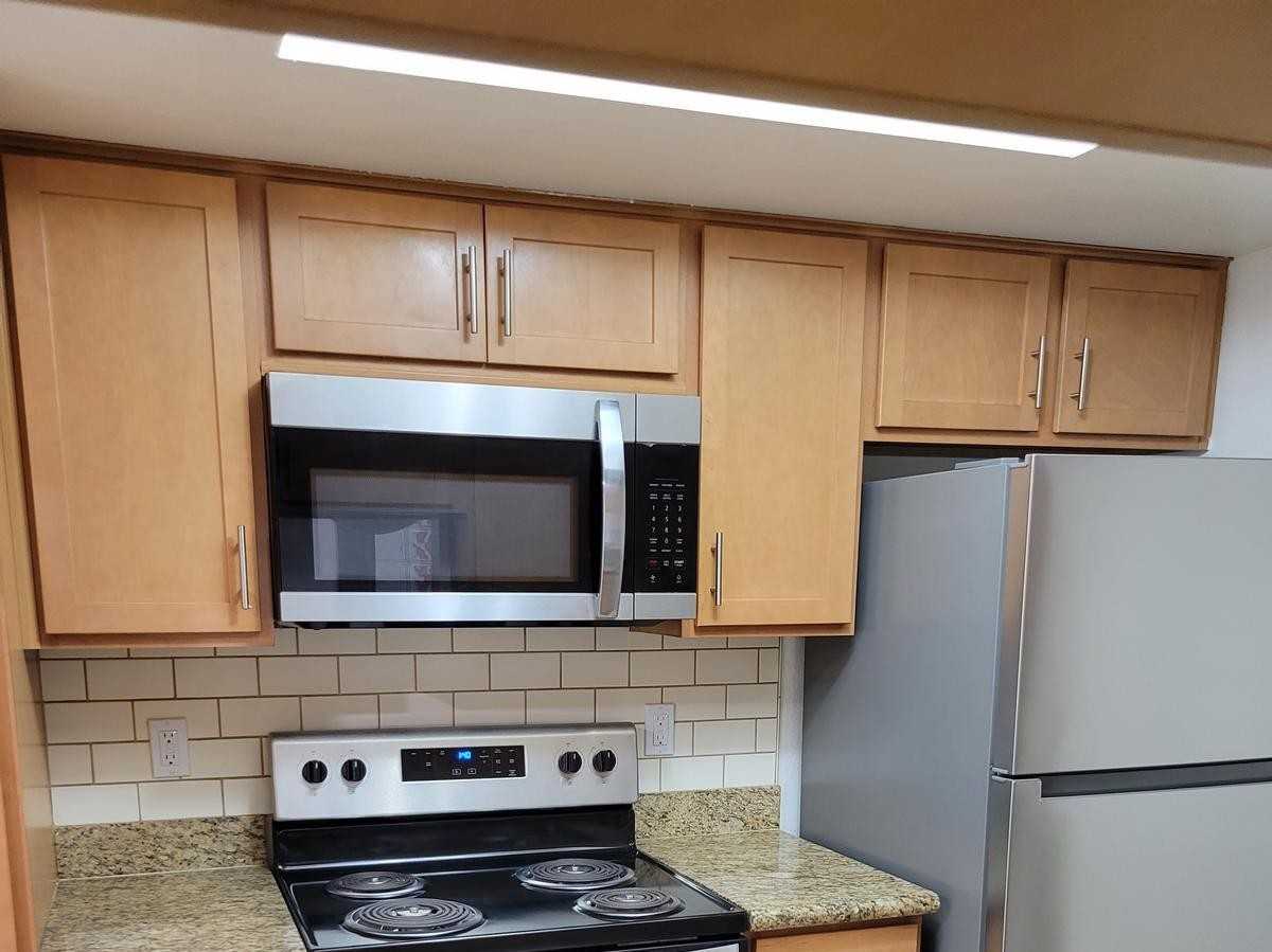 8310 W McDonald Dr - Photo 5 of 46