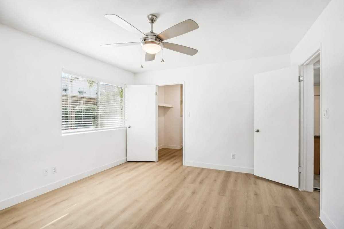 8310 W McDonald Dr - Photo 4 of 46