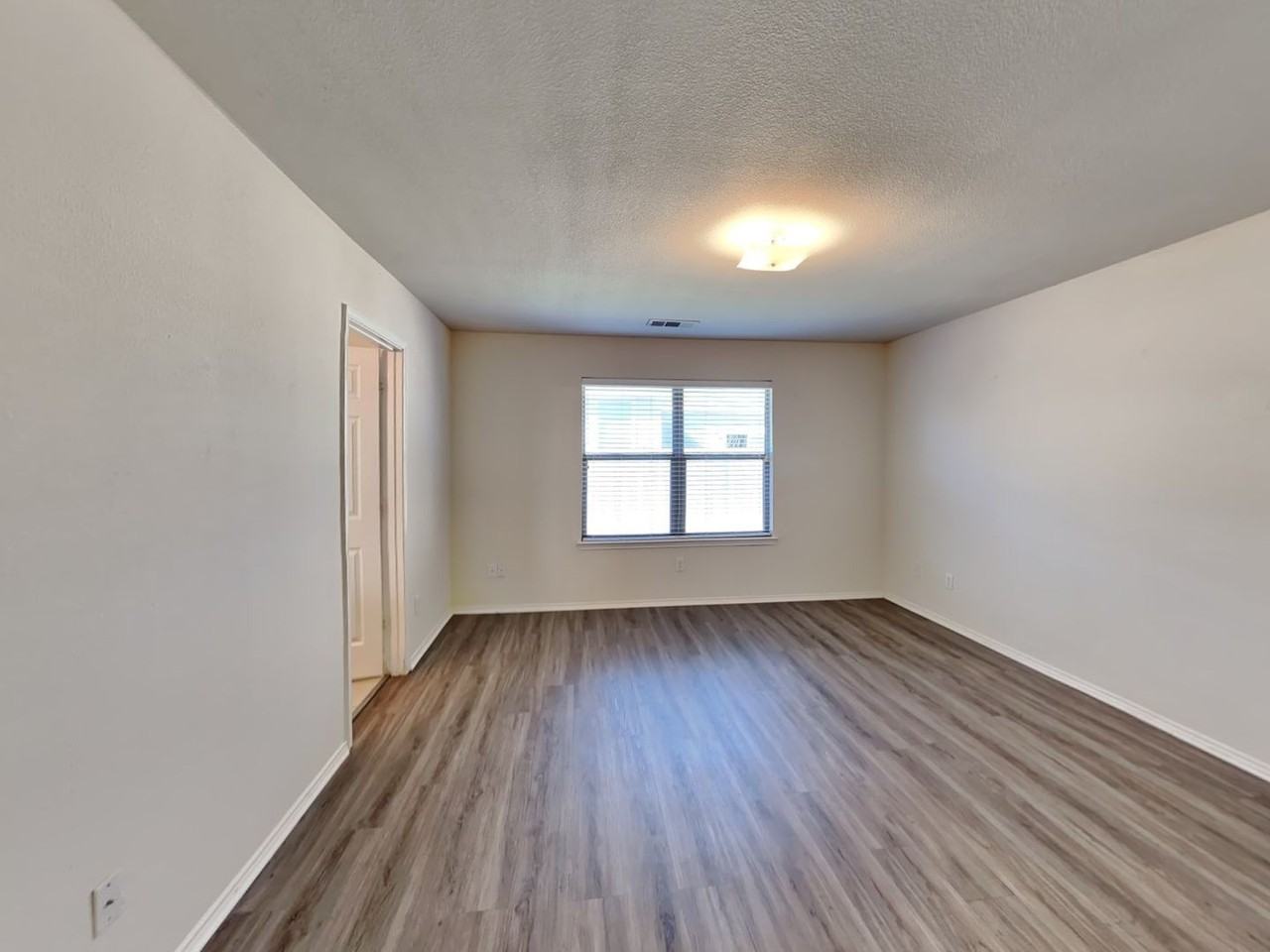 13113 Settlers Trl - Photo 7 of 19