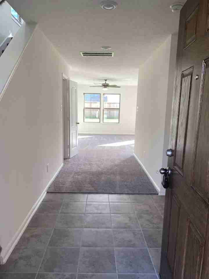 727 Hardwood Grove Ct - Photo 2 of 18