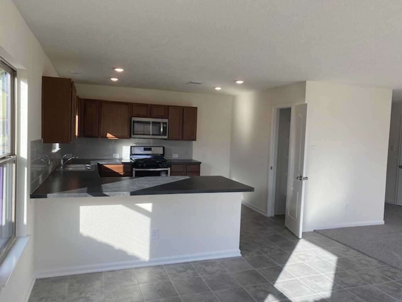 727 Hardwood Grove Ct - Photo 7 of 18