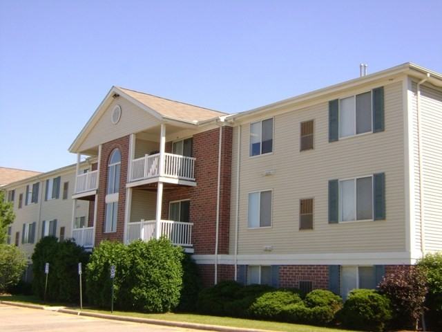 Big Creek Apartments and Townhomes - Photo 2 of 19