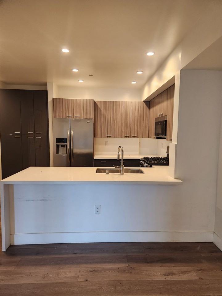 4227 McLaughlin Ave. - Photo 3 of 18