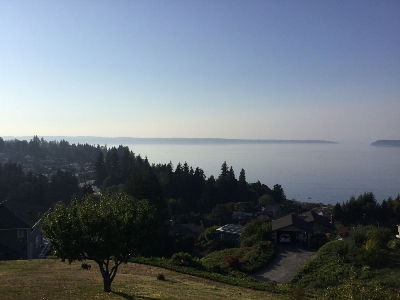 4618 Seahurst Ave - Photo 5 of 45