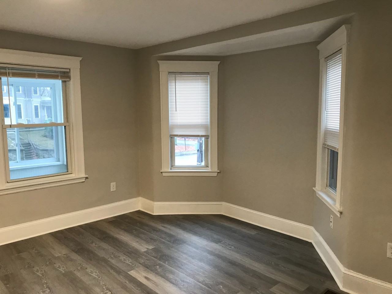 248 Pearl St - Photo 6 of 19
