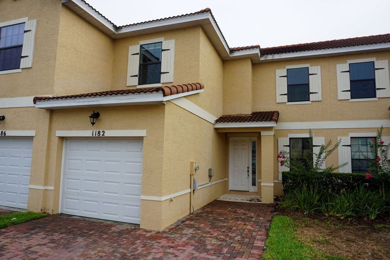 1182 Chervil Dr - Photo 2 of 22