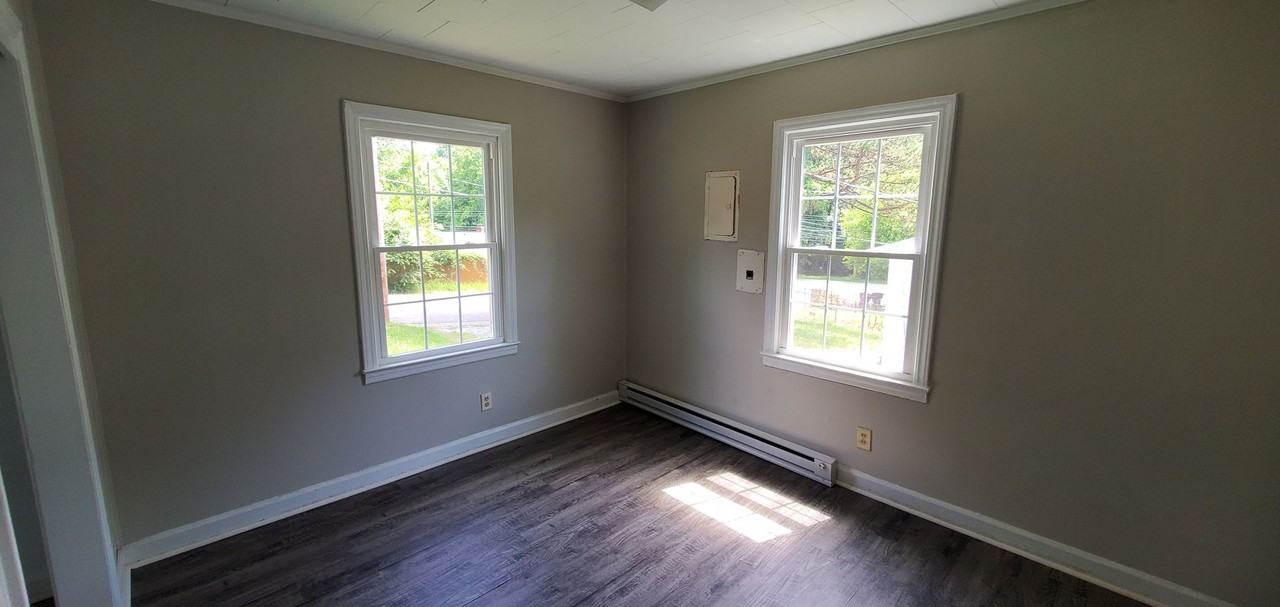 314 Friendly Ave - Photo 2 of 7