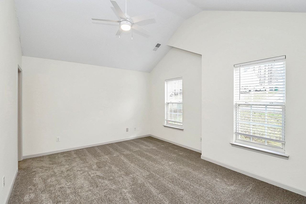 5923 Running Deer Rd - Photo 3 of 16