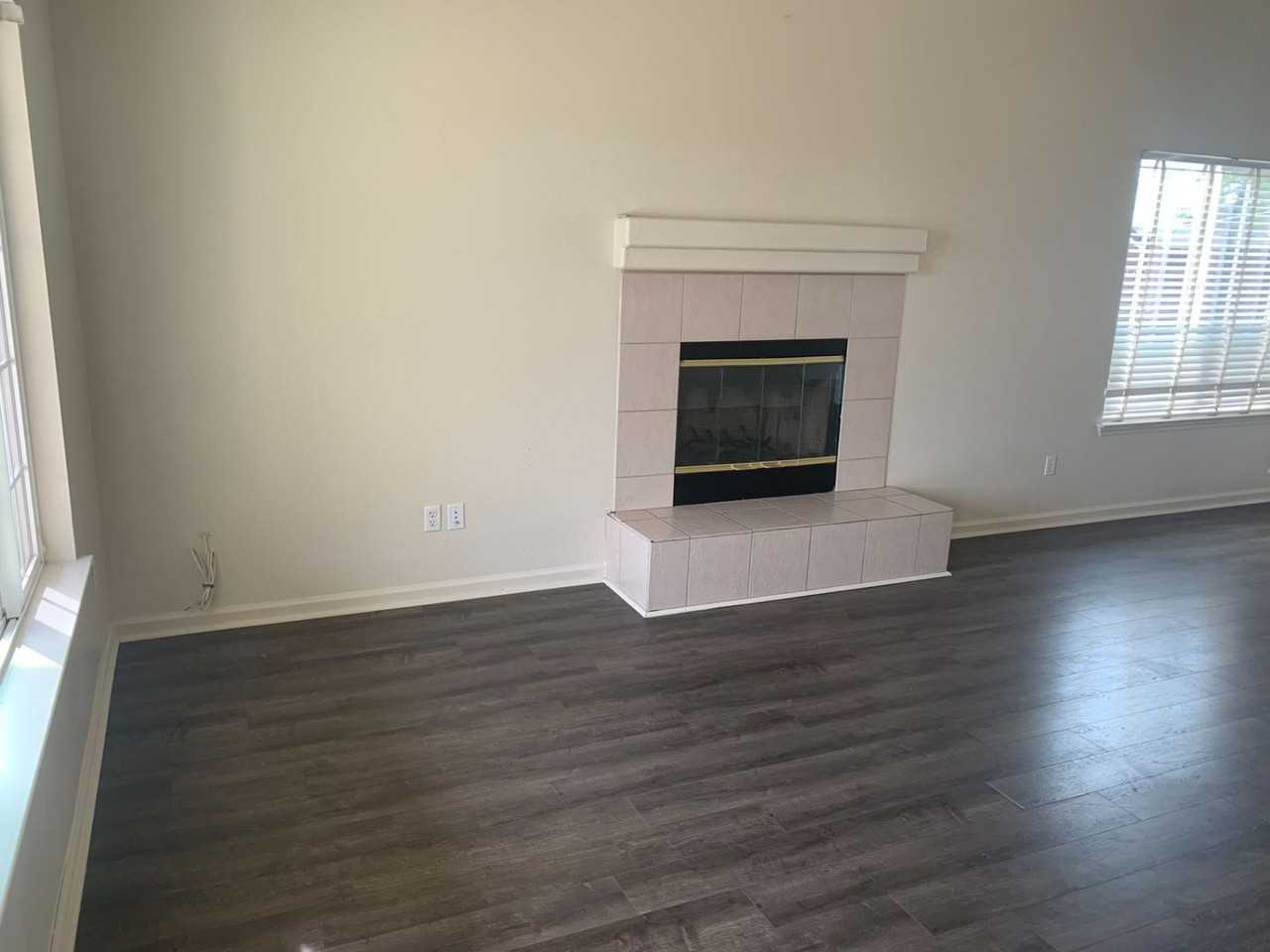5066 Kiva Dr - Photo 2 of 5